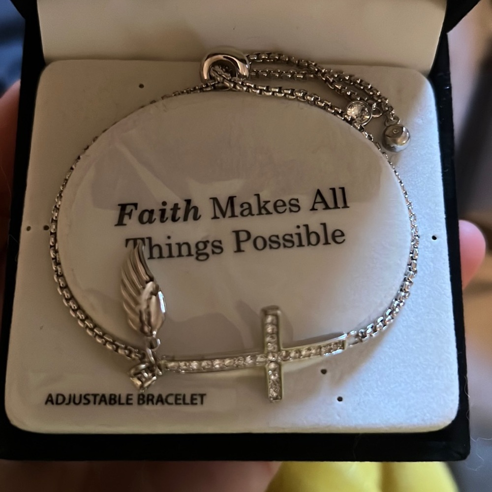 Cross bracelet